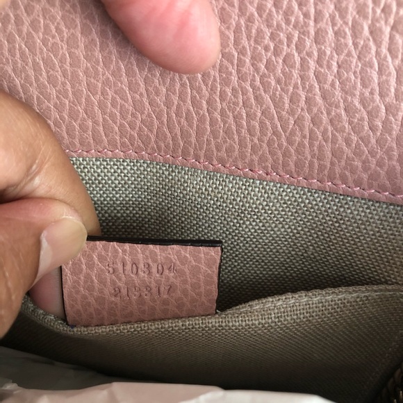 X SOLD X Gucci Small Interlocking G Shoulder Bag - Picture 4 of 8